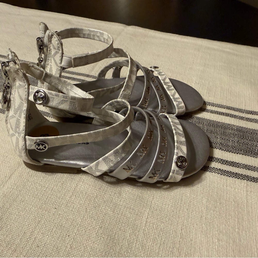 Michael Kors toddler girls, gladiator silver and white sandals, NWT